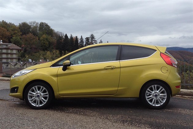 Ford Fiesta Eco 125 Side