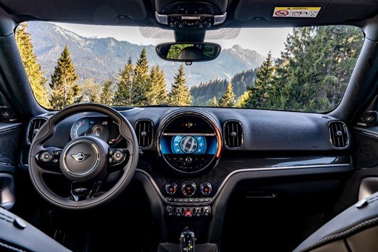 2020 Mini Countryman Interior (1)