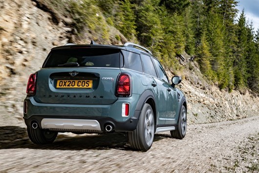 2020 Mini Countryman Rear (1)
