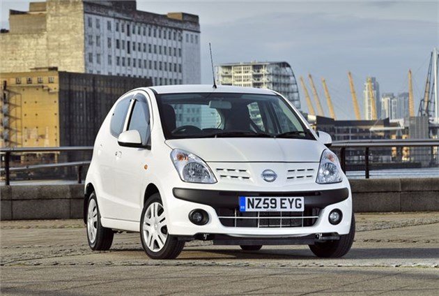 Nissan Pixo (3)