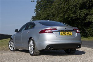 Jaguar XF (4)
