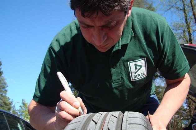 Michelin Dekra Checking Tyre