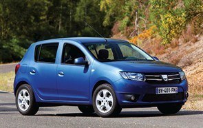 2013 Dacia Sandero (2)