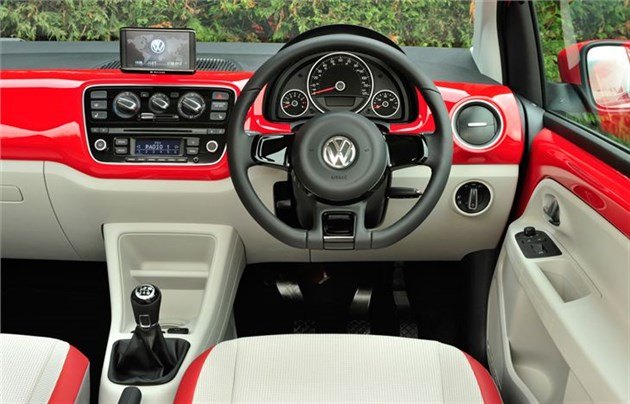 Volkswagen Up (10)