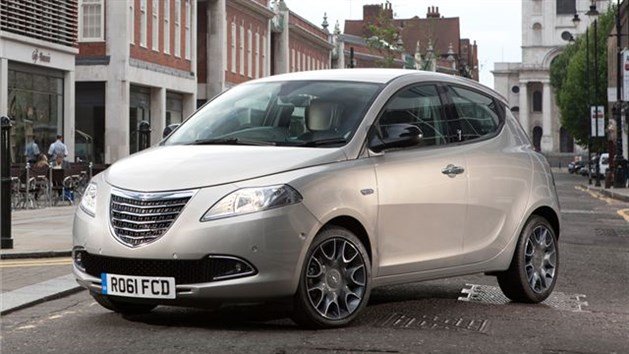 Chrysler Ypsilon (7)