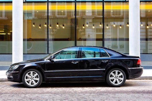 Volkswagen Phaeton Profile