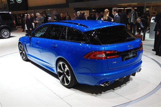 Jaguar XFR-S Sportbrake (2)