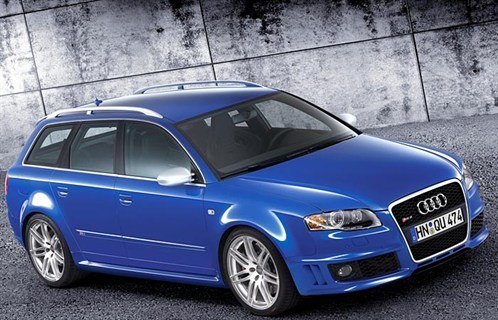 Audi RS4 Avant F34 700