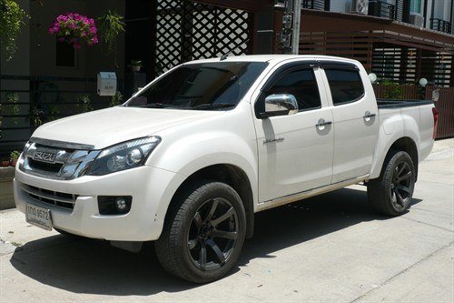 Isuzu D Max Thailand May 2014 F34