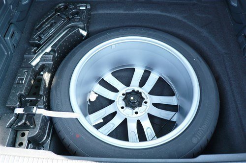 VW Passat GT 4MOTION 2015 Spare Wheel (1)