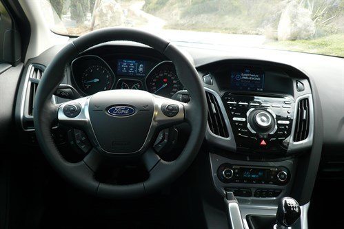 Ford Focus 1.0 Eco 4 Dash 700